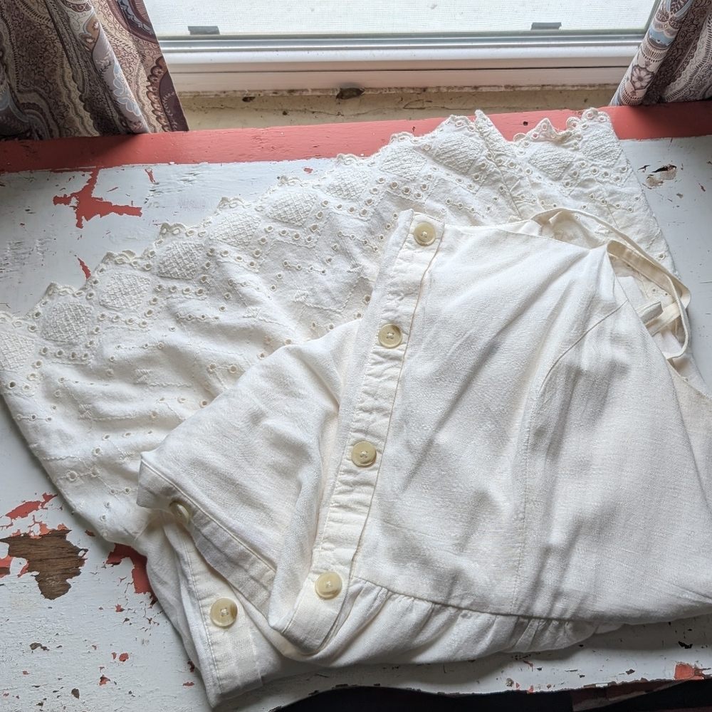 SzXL Old Navy White cotton Lace Dress